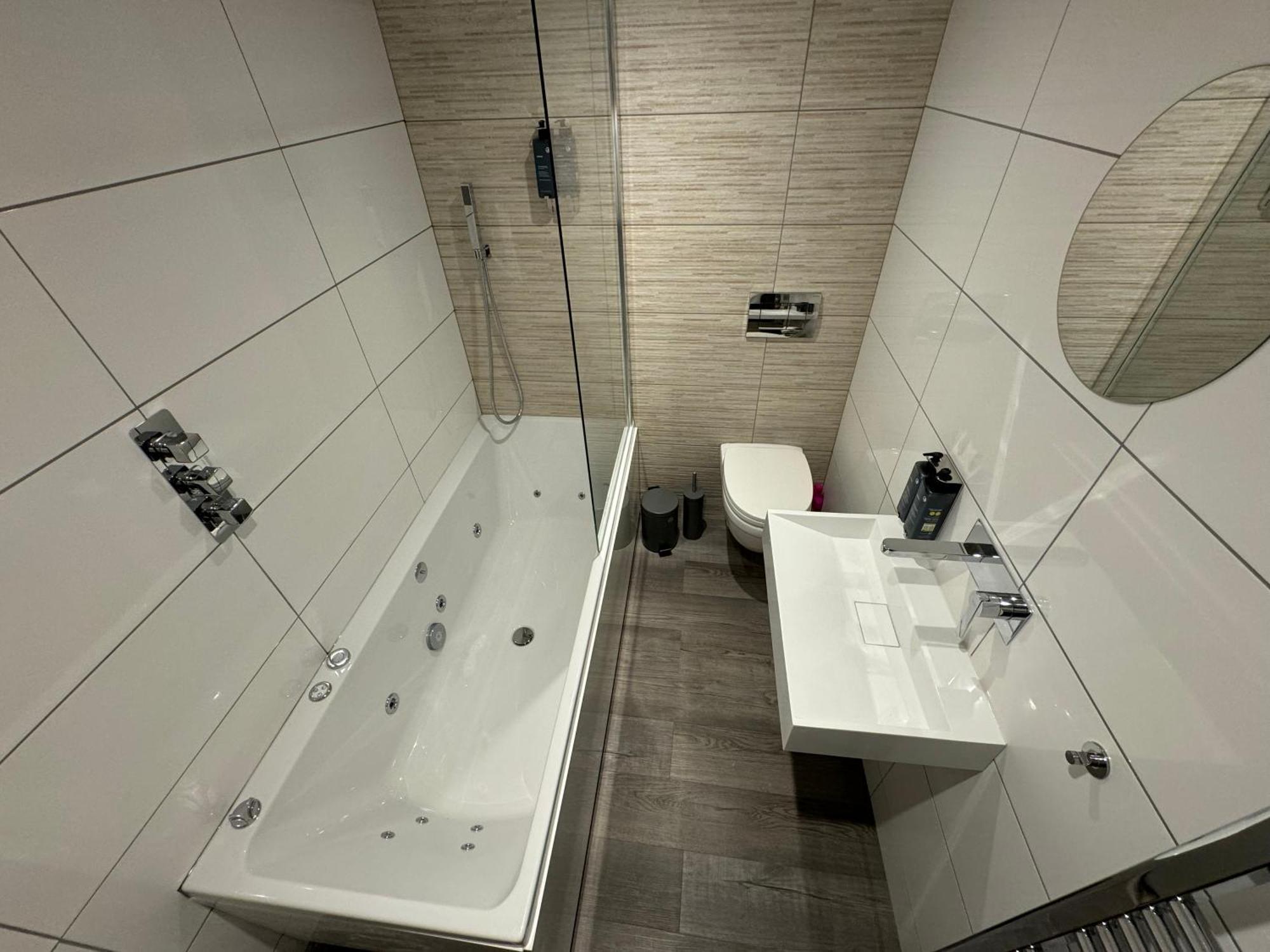Southgate Luxury Apartments Elland Exteriér fotografie